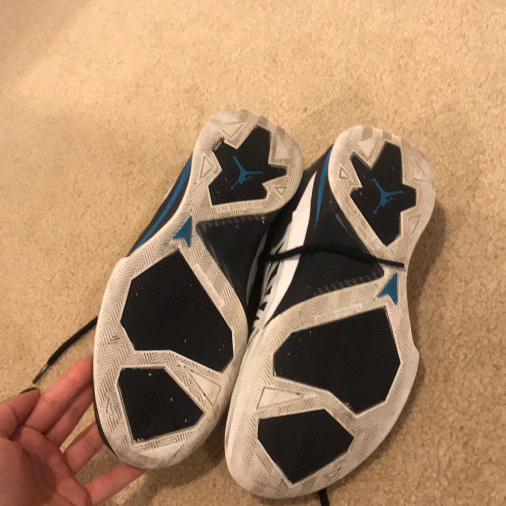 Jordan sneakers - Picture 6 of 6
